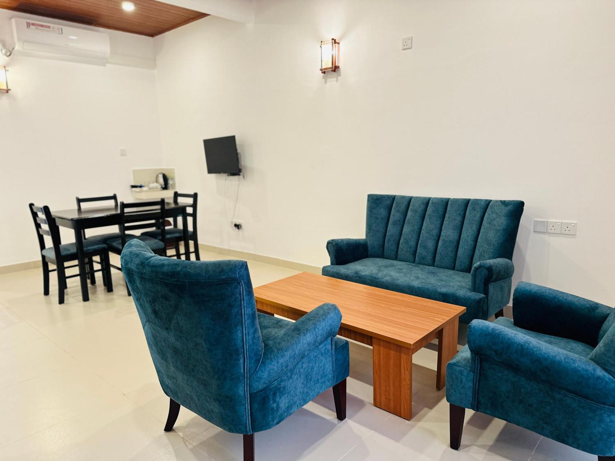 Gamodh Citadel Resort Anuradhapura Exterior foto