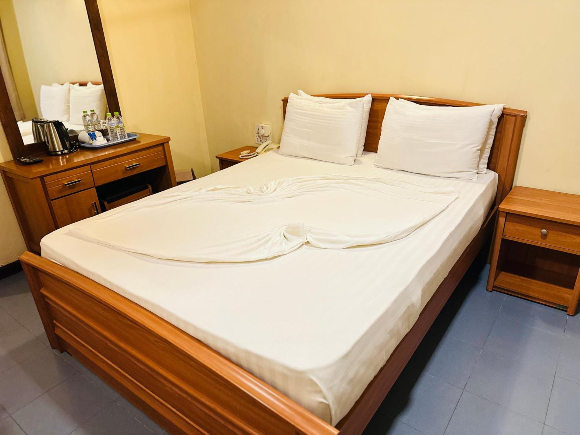 Gamodh Citadel Resort Anuradhapura Exterior foto