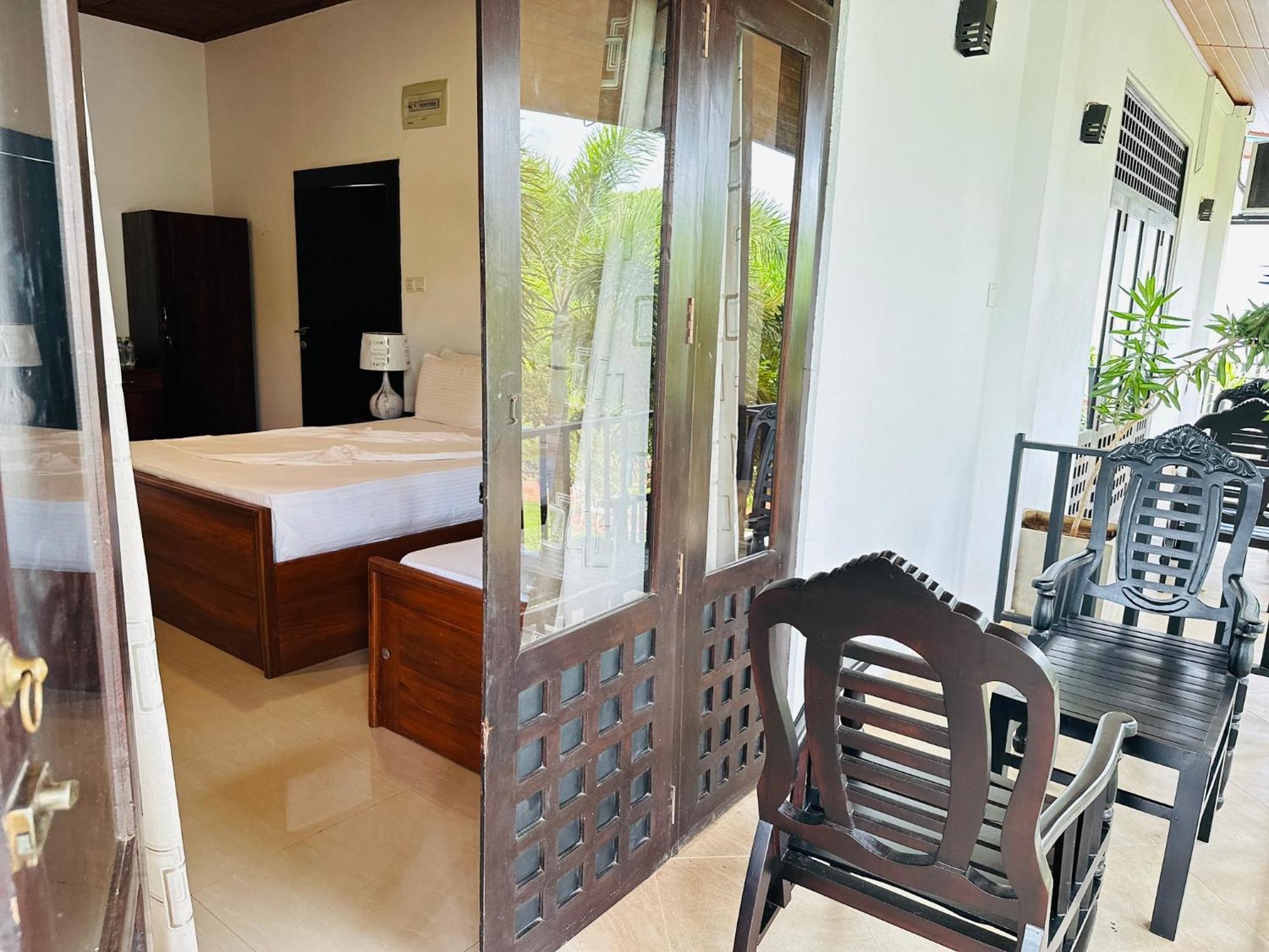 Gamodh Citadel Resort Anuradhapura Exterior foto