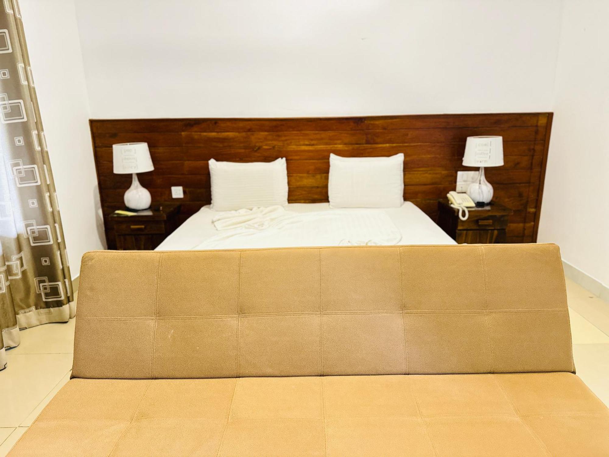 Gamodh Citadel Resort Anuradhapura Exterior foto