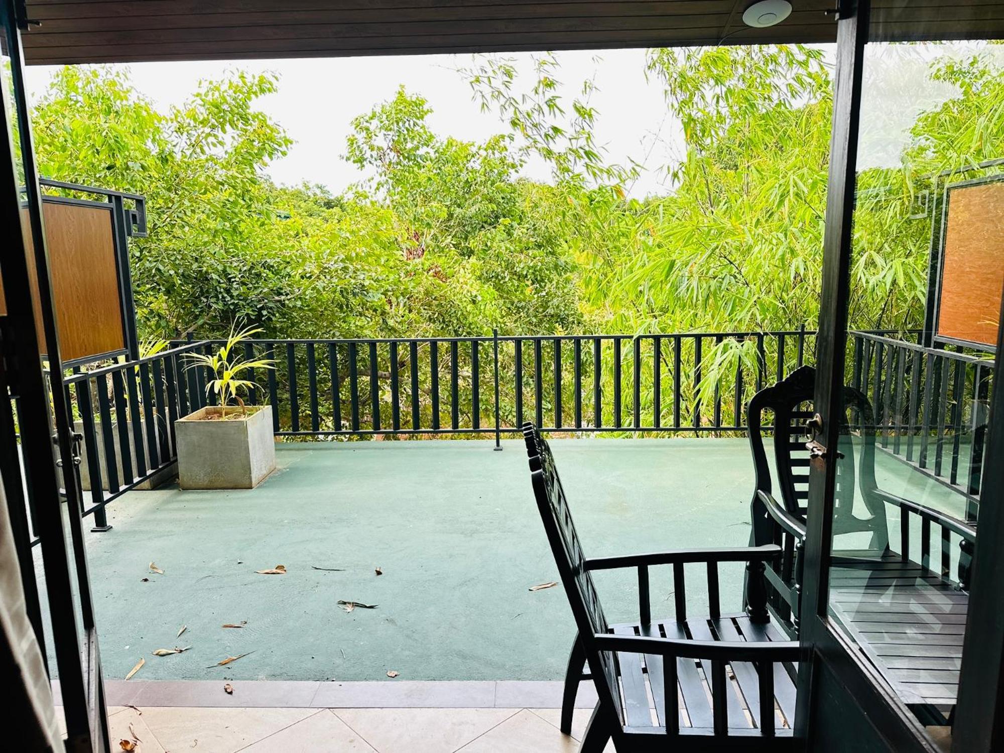 Gamodh Citadel Resort Anuradhapura Exterior foto